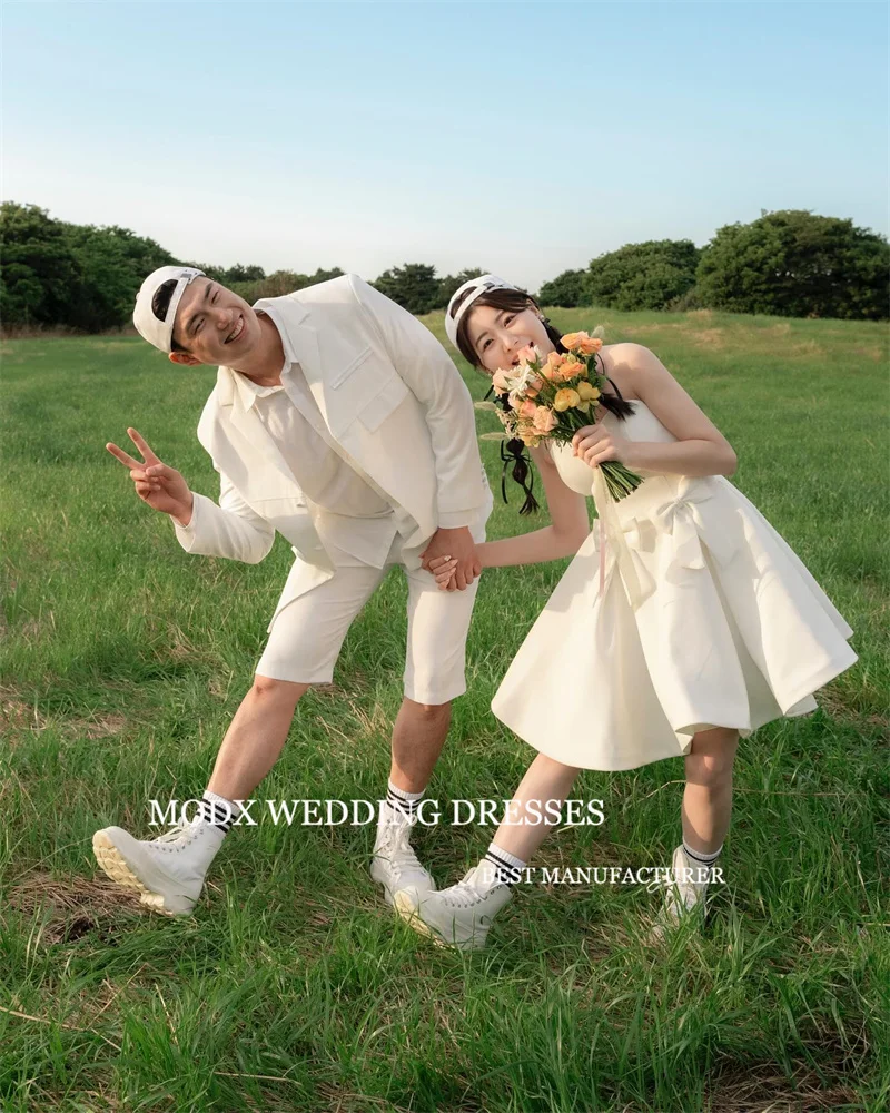 MODX Mini Short Wedding Dresses Korea Photo shoot Sweetheart Bowknot Bridal Gown Corset Back Prom Formal Dress Custom Made
MODX Mini Short Wedding Dresses Korea Photo shoot Sweetheart Bowknot Bridal Gown Corset Back Prom Formal Dress Custom Made