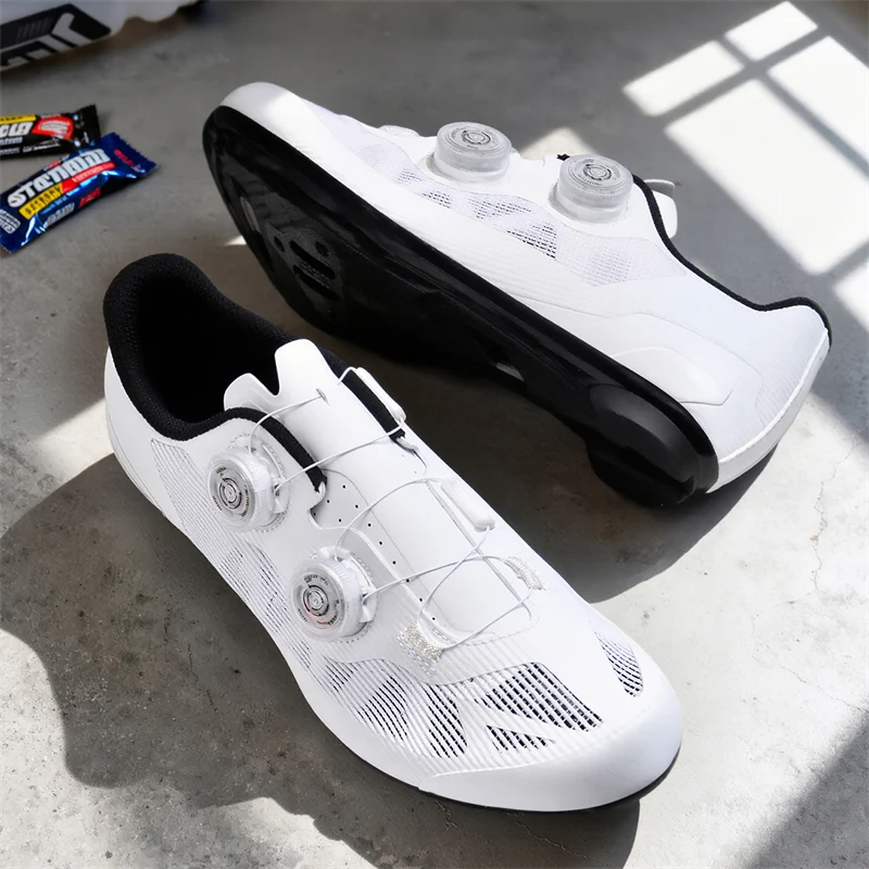 Brand new ultra-light men's and women's road and mountain bike shoes, professional self-locking road and mountain cycling shoes,
Brand new ultra-light men's and women's road and mountain bike shoes, professional self-locking road and mountain cycling shoes,