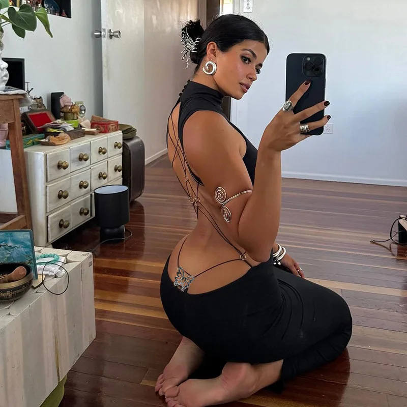 2026 New Cross Border Women's Sexy Backless Butterfly Bow Maxi Dress Elegant Y2K Hottie Long Gown
2026 New Cross Border Women's Sexy Backless Butterfly Bow Maxi Dress Elegant Y2K Hottie Long Gown