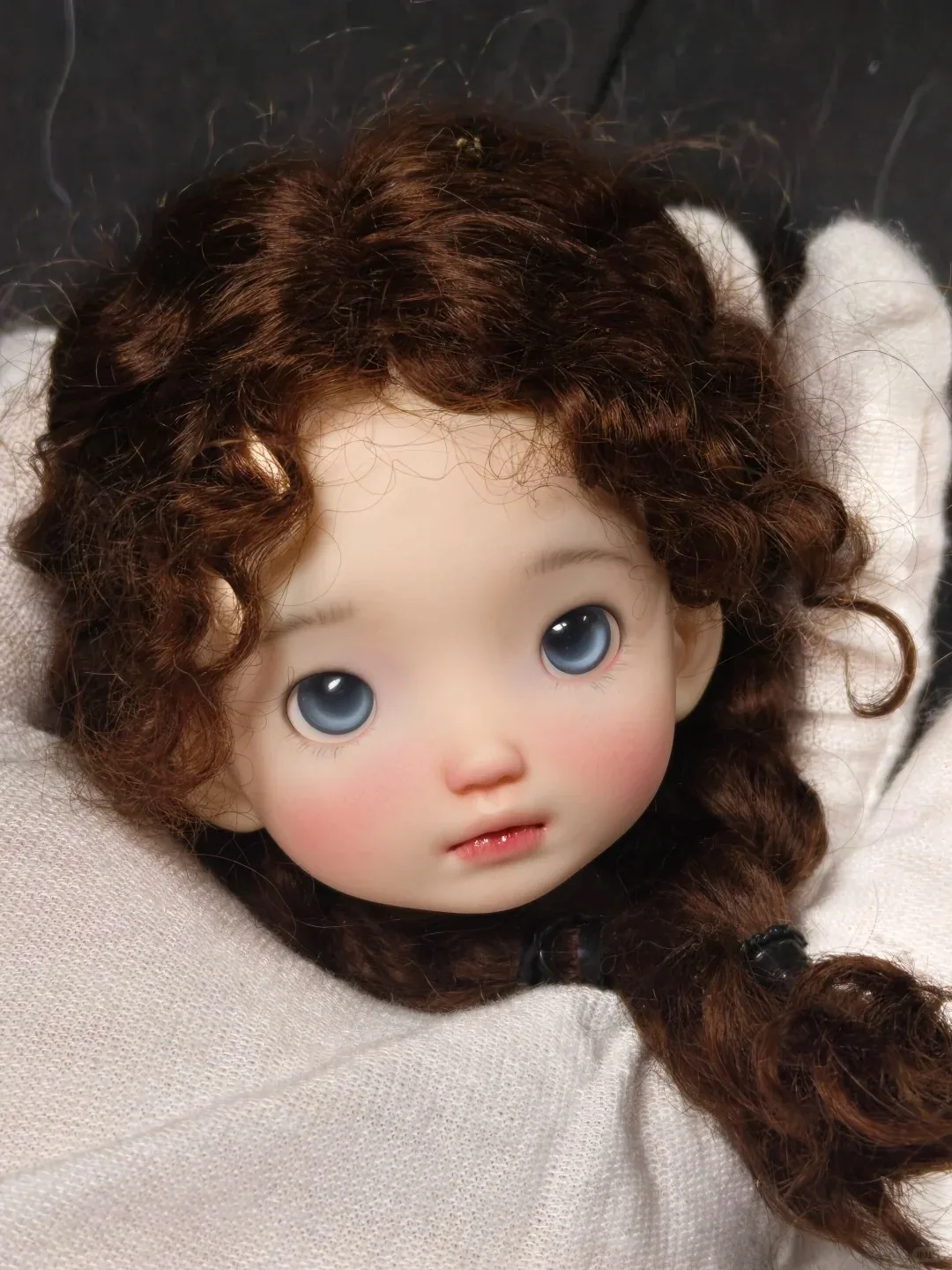 Новая голова куклы BJD в масштабе 1/6, модель K2 — Девочка-медведь, красивая девушка, полимерная игрушка, высококачественная, с макияжем — только голова
Новая голова куклы BJD в масштабе 1/6, модель K2 — Девочка-медведь, красивая девушка, полимерная игрушка, высококачественная, с макияжем — только голова