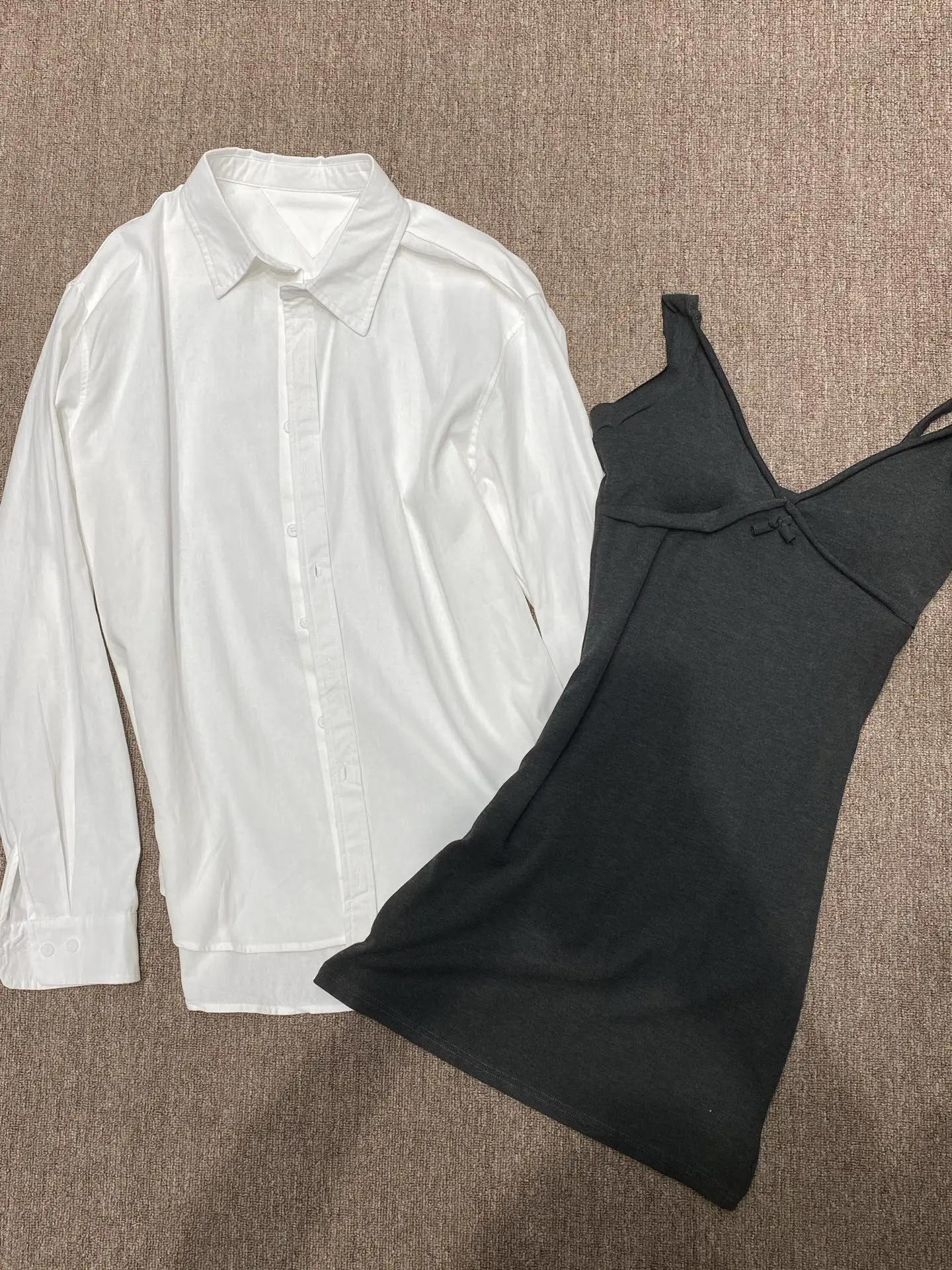 Slim Fit Shirt And Skirt Set Women's Fashionable Long Sleeve Collared Sexy Pure Desire Style Two Piece Suit Autumn Season Wear
Slim Fit Shirt And Skirt Set Women's Fashionable Long Sleeve Collared Sexy Pure Desire Style Two Piece Suit Autumn Season Wear