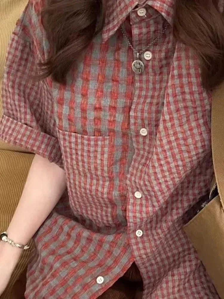 Zoki Свободная клетчатая рубашка в стиле ретро, женская повседневная блузка оверсайз в консервативном стиле, американская винтажная блузка с короткими рукавами и карманами, универсальные топы Bf
Zoki Свободная клетчатая рубашка в стиле ретро, женская повседневная блузка оверсайз в консервативном стиле, американская винтажная блузка с короткими рукавами и карманами, универсальные топы Bf