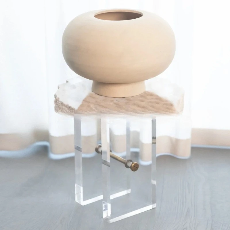 Italian Light Luxury Travertine Countertop Small Coffee Table Designer Acrylic Sofa Edge Model Room Metal Creative Corner Table
Italian Light Luxury Travertine Countertop Small Coffee Table Designer Acrylic Sofa Edge Model Room Metal Creative Corner Table