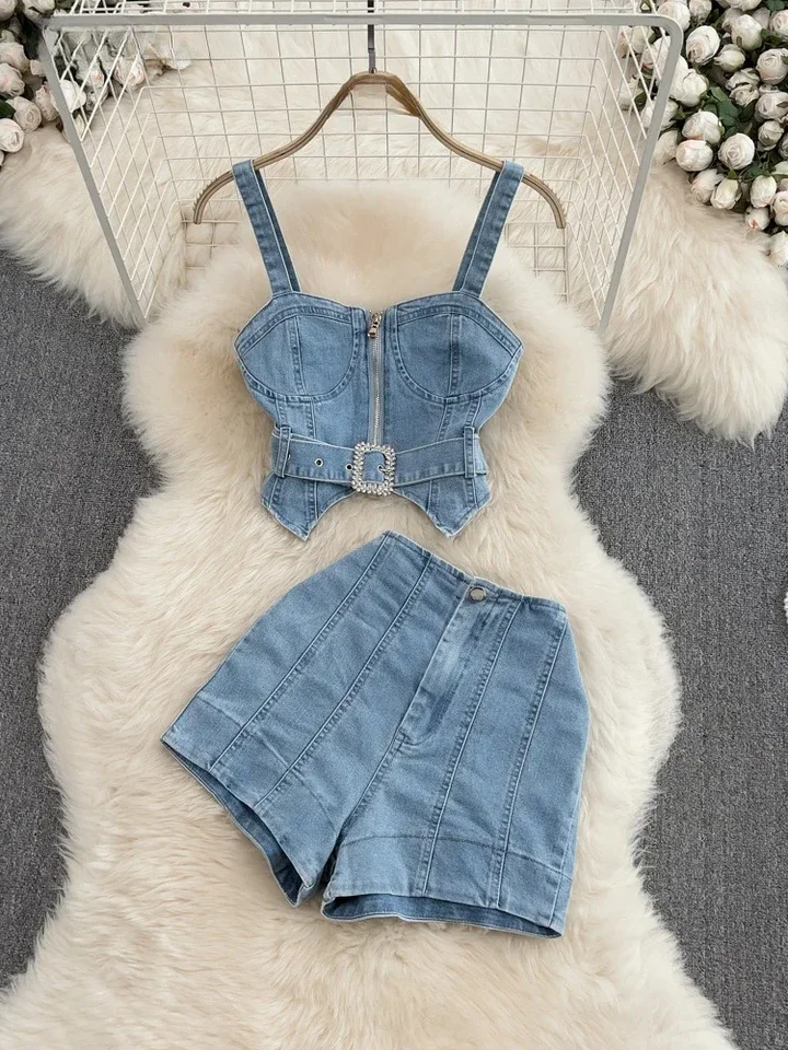 Women Set Denim Strapless Belt Top +Mini shorts Sets Street Casual Two 2 Piece Set Sexy Party Outfit Summer
Women Set Denim Strapless Belt Top +Mini shorts Sets Street Casual Two 2 Piece Set Sexy Party Outfit Summer