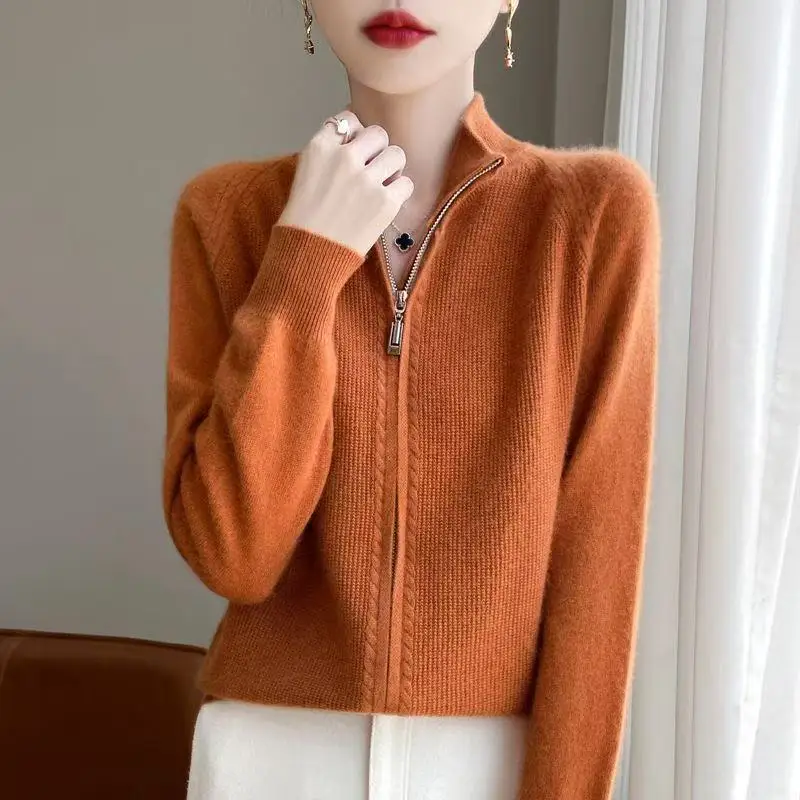 Autumn Winter Women Cardigans Turn-down Collar Zip Front Cardigan Thick Loose Sweater Basic Warm Knit Casual Korean Outerwear 
Autumn Winter Women Cardigans Turn-down Collar Zip Front Cardigan Thick Loose Sweater Basic Warm Knit Casual Korean Outerwear