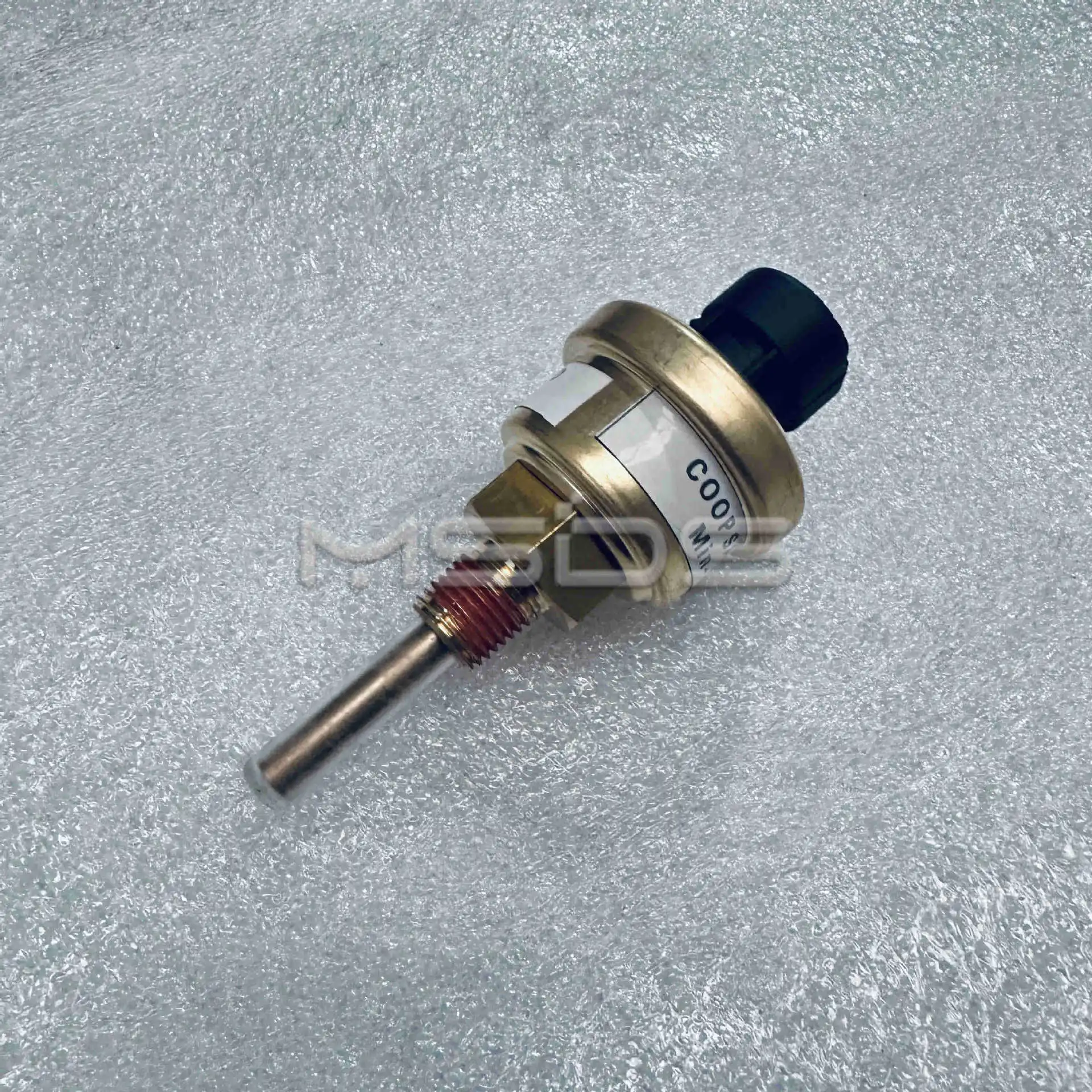 Liquid level sensor 4903489 Liquid level switch 3612521 4383932WitCH, COOLANT LEVEL
Liquid level sensor 4903489 Liquid level switch 3612521 4383932WitCH, COOLANT LEVEL