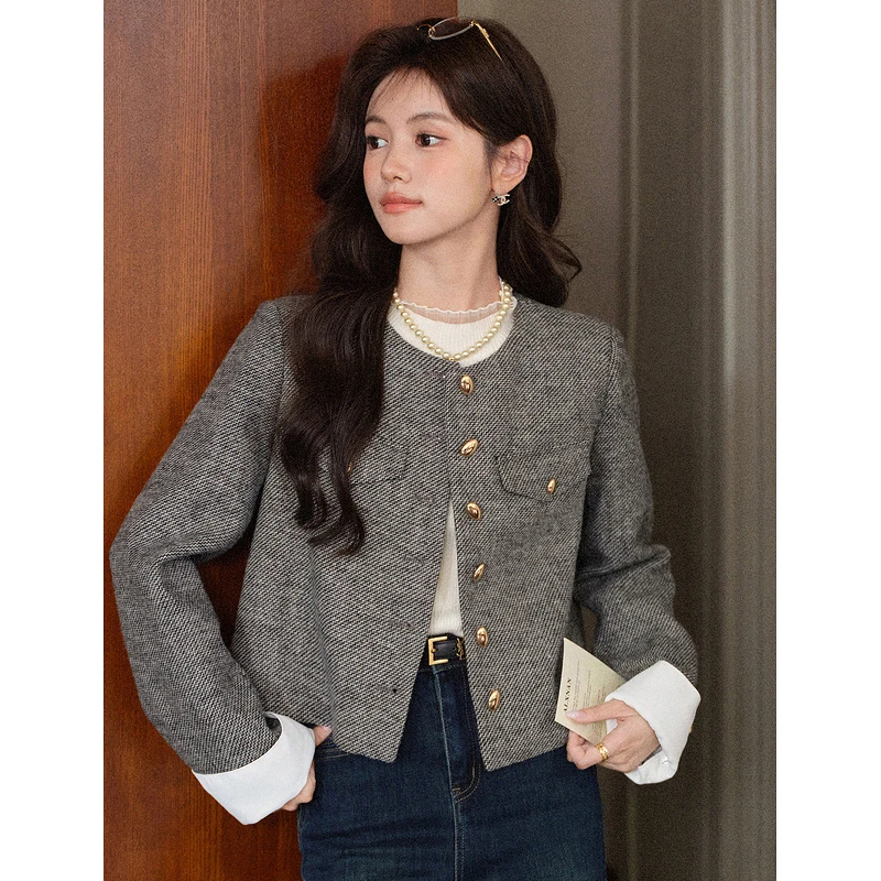 ALXNAN серая короткая куртка, осенняя новая прямая свободная посадка, шикарные куртки с металлическими пуговицами, манжеты, элегантное женское пальто соответствующего цвета L57807
ALXNAN серая короткая куртка, осенняя новая прямая свободная посадка, шикарные куртки с металлическими пуговицами, манжеты, элегантное женское пальто соответствующего цвета L57807