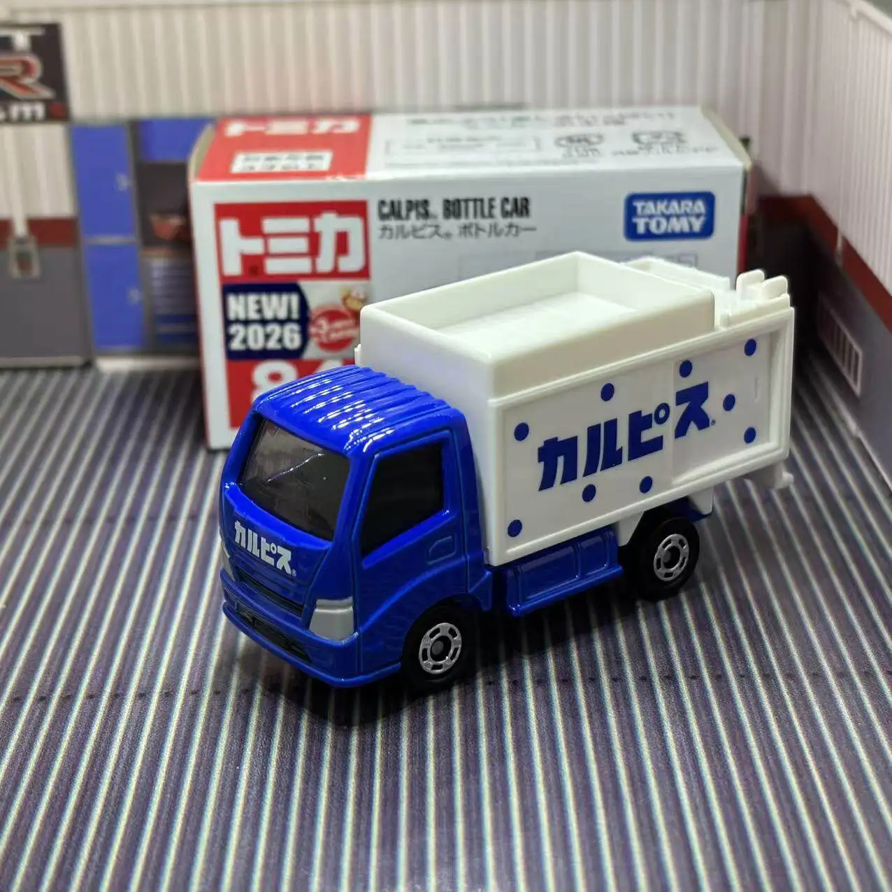 Takara Tomy Tomica No.84 Calpis Bottle Design Mini Diecast Car Alloy Simulation Vehicle Unique Modelling Car Ornament
Takara Tomy Tomica No.84 Calpis Bottle Design Mini Diecast Car Alloy Simulation Vehicle Unique Modelling Car Ornament