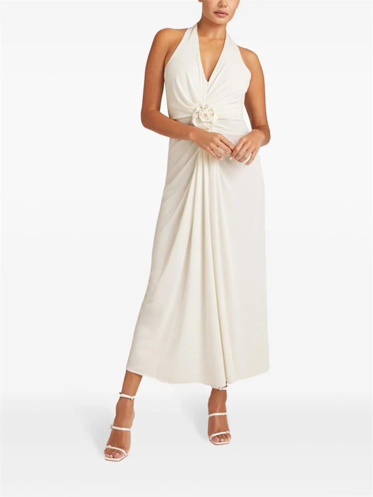 Customized White Three-dimensional Rose Pleated Evening Dress, Sleeveless Deep V-neck Skirt Pleated Waist Rose Decorated Dress 
Customized White Three-dimensional Rose Pleated Evening Dress, Sleeveless Deep V-neck Skirt Pleated Waist Rose Decorated Dress