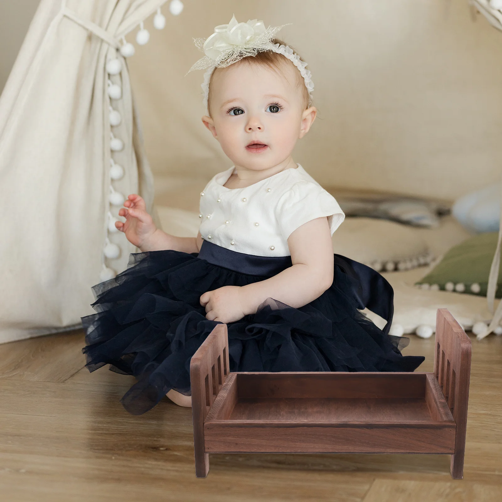 Mini Wooden Bed Baby Photography Prop Newborn Decorative Photo Prop for Newborn Photography Photoshoot Children's Bed
Mini Wooden Bed Baby Photography Prop Newborn Decorative Photo Prop for Newborn Photography Photoshoot Children's Bed