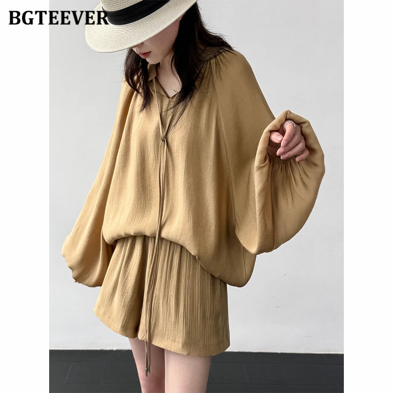 BGTEEVER Summer Women's Two-piece Set Stand-up Collar Shirt & Wide-leg Shorts Set
BGTEEVER Summer Women's Two-piece Set Stand-up Collar Shirt & Wide-leg Shorts Set