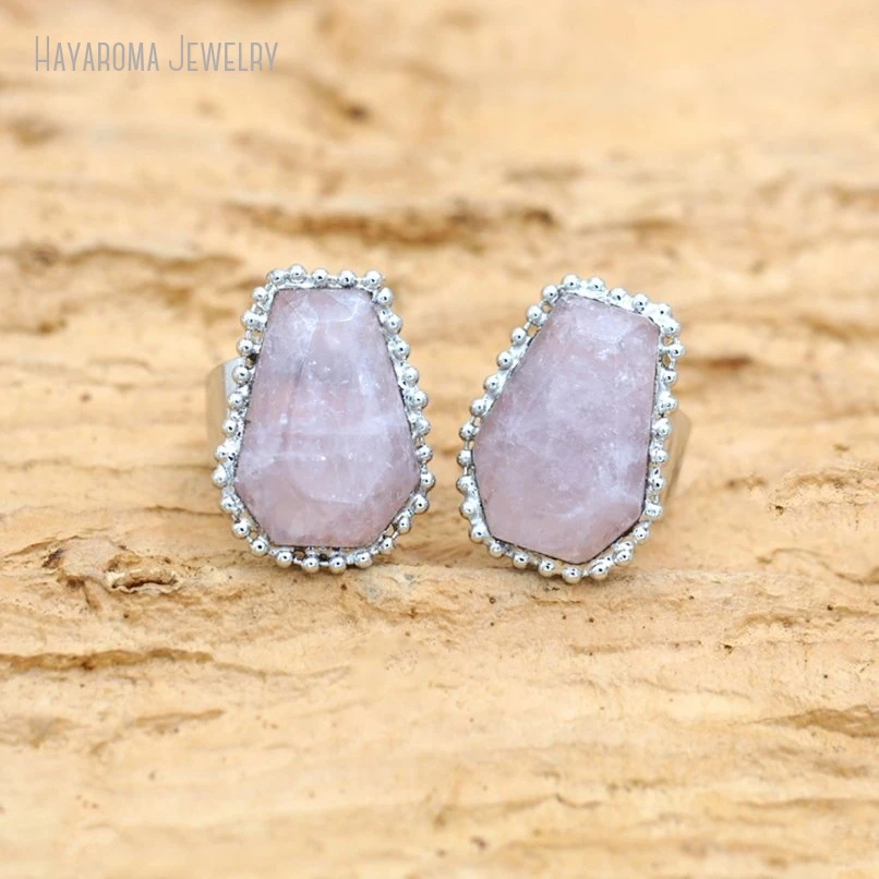 2Pcs Wholesale Rose Quartzs Coffin Shape Crystal Pillar Hexagon Silver Color Ring RM51133
2Pcs Wholesale Rose Quartzs Coffin Shape Crystal Pillar Hexagon Silver Color Ring RM51133