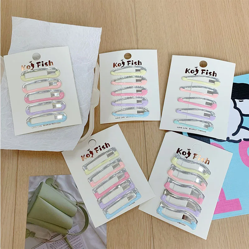 Новые корейские модные металлические заколки для волос BB, серебристые, с радужным блеском, милые детские заколки для челки, легкие, для повседневного использования, набор
Новые корейские модные металлические заколки для волос BB, серебристые, с радужным блеском, милые детские заколки для челки, легкие, для повседневного использования, набор