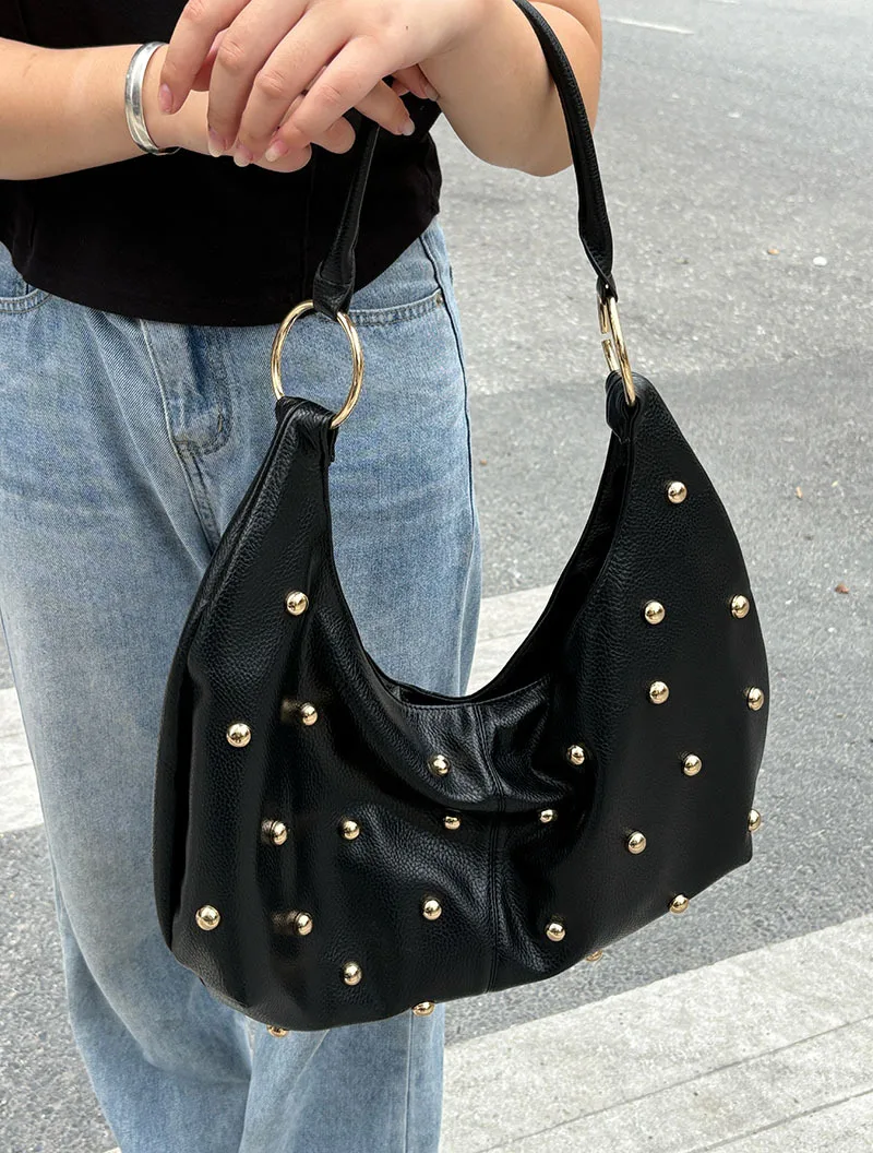 Soft PU Leather Handbags and Purses Luxury Studded Shopper Designer Women's Bags New Large Capacity Rivet Tote Shoulder Bag
Soft PU Leather Handbags and Purses Luxury Studded Shopper Designer Women's Bags New Large Capacity Rivet Tote Shoulder Bag