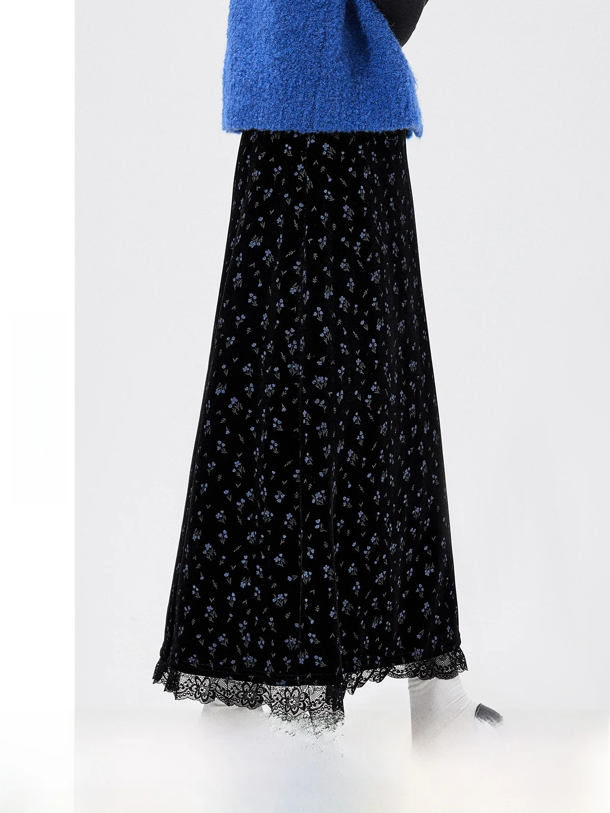 Guier Velvet Half-length Skirt with Lace Patchwork High-waist A-line Women's Spring Autumn New Style Fleece-lined Retro Skirt
Guier Velvet Half-length Skirt with Lace Patchwork High-waist A-line Women's Spring Autumn New Style Fleece-lined Retro Skirt