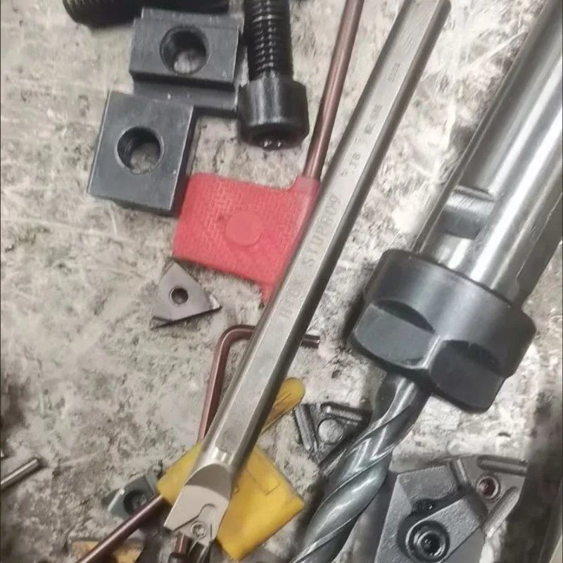 NEW Internal coolant 5-25mm solid carbide anti vibration boring bar Cutting Tool E04G E05H E06J E07K E08K E10K E12Q E14Q E16R
NEW Internal coolant 5-25mm solid carbide anti vibration boring bar Cutting Tool E04G E05H E06J E07K E08K E10K E12Q E14Q E16R
