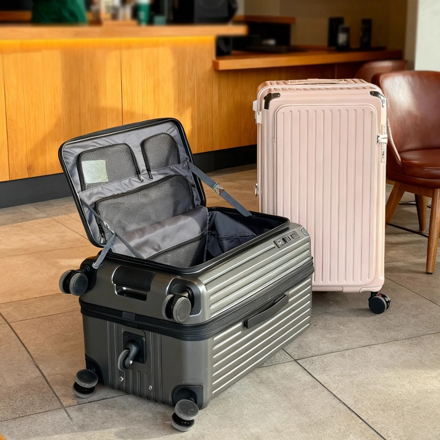 Suitcase Set Luggage Set Password Lock Rolling Suitcase Expandable Side-opening Five-wheel Suitcase Large Capacity Shipping
Suitcase Set Luggage Set Password Lock Rolling Suitcase Expandable Side-opening Five-wheel Suitcase Large Capacity Shipping