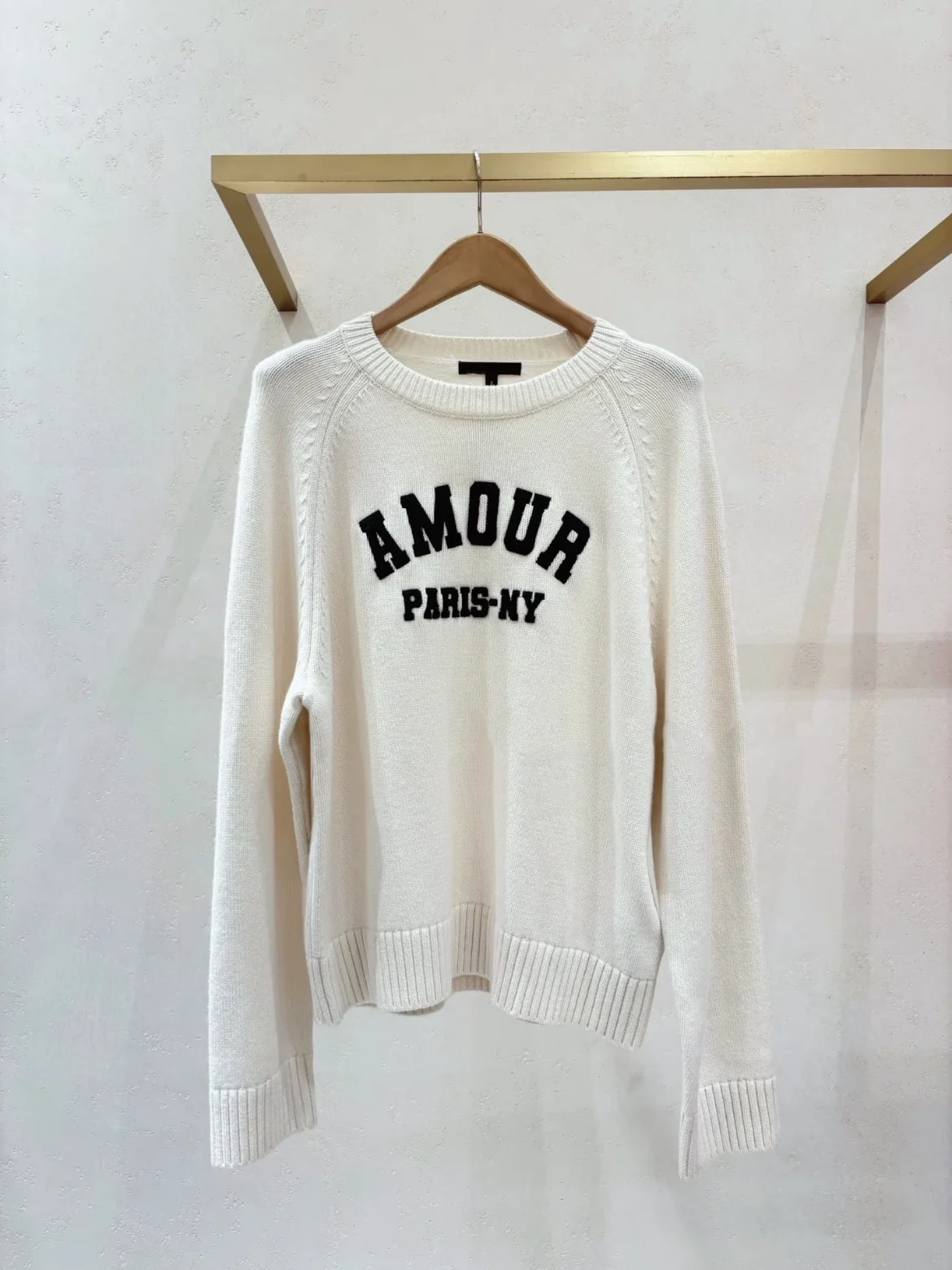 Heidd White round Neck Knitted Sweater Letter Embroidery Simple Style Cotton Blend Long Sleeve Women's Casual Fashion Top
Heidd White round Neck Knitted Sweater Letter Embroidery Simple Style Cotton Blend Long Sleeve Women's Casual Fashion Top