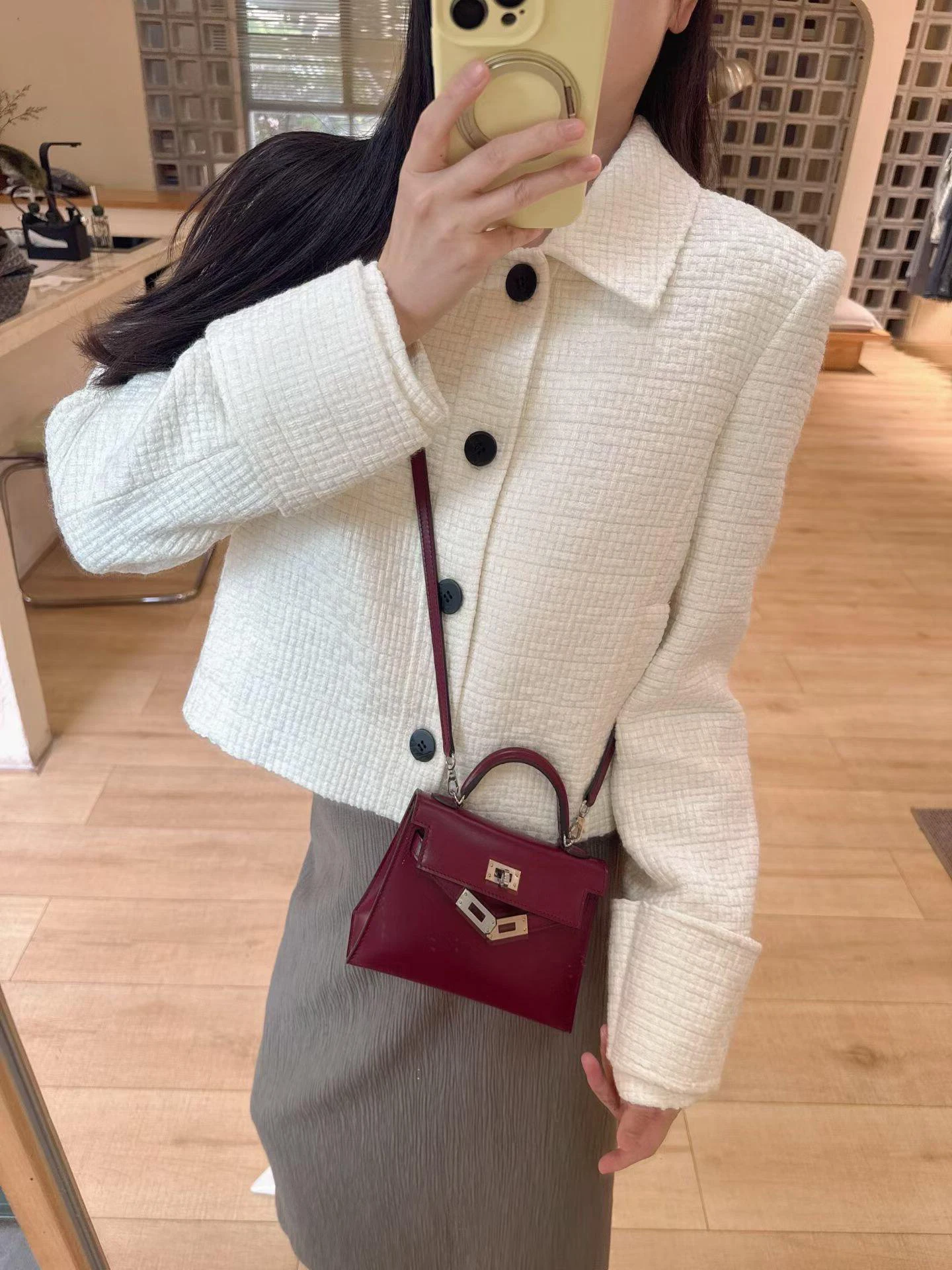 2026 New Style Women's Coat Light Maturity High End Feeling Jacket Short French Style Polyester Fiber Long Sleeve Button
2026 New Style Women's Coat Light Maturity High End Feeling Jacket Short French Style Polyester Fiber Long Sleeve Button