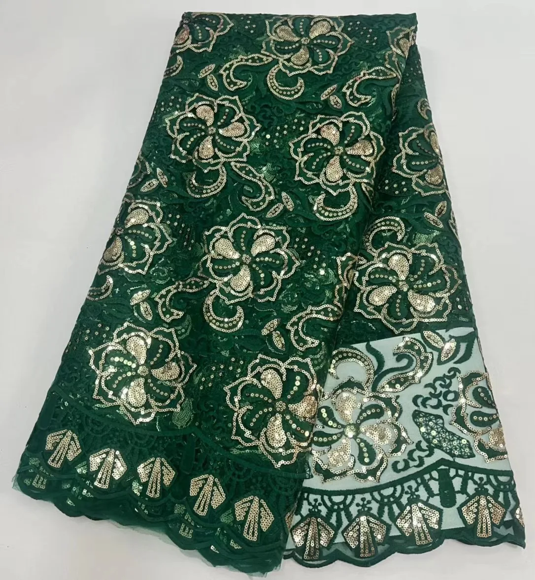 Green Sequins African Lace Fabric French Lace Fabric NIgerian Embroidery Milk Silk Cord Lace Dress Fabric For Women Sew PHD22145
Green Sequins African Lace Fabric French Lace Fabric NIgerian Embroidery Milk Silk Cord Lace Dress Fabric For Women Sew PHD22145