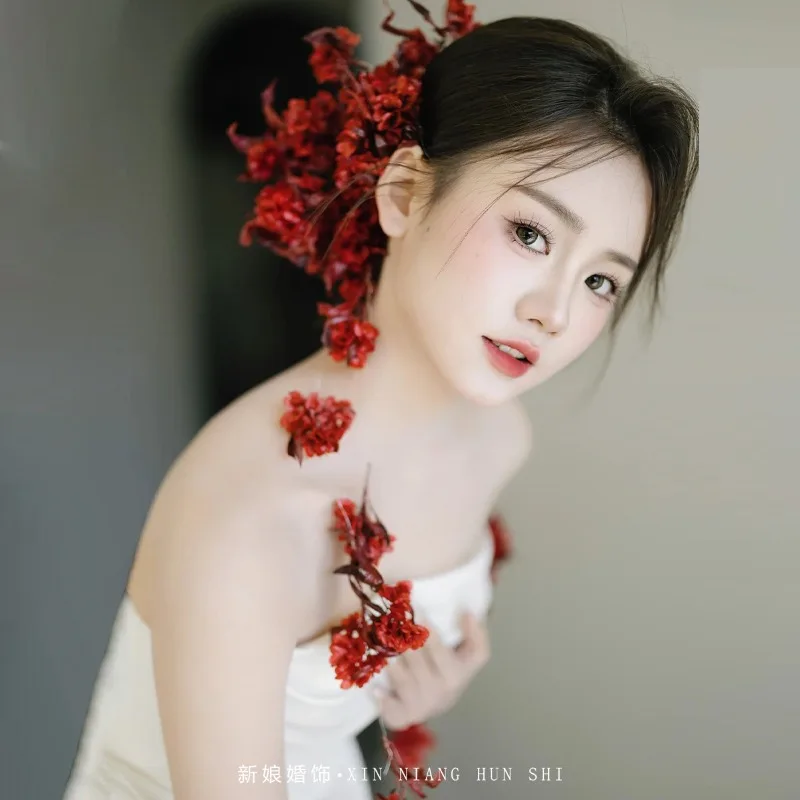 New simulated flower headdress new Chinese red lily of the valley flower fringed hairpin cheongsam dried flower hair accessories
New simulated flower headdress new Chinese red lily of the valley flower fringed hairpin cheongsam dried flower hair accessories