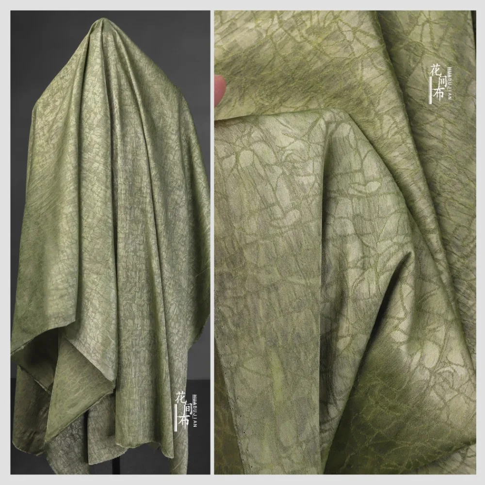 Жаккардовая ткань с текстурой зеленой черепахи и трещин, растительный тёмный узор, имитация ароматного облака, газовая юбка, кардиган, дизайнерская одежда, ткань
Жаккардовая ткань с текстурой зеленой черепахи и трещин, растительный тёмный узор, имитация ароматного облака, газовая юбка, кардиган, дизайнерская одежда, ткань