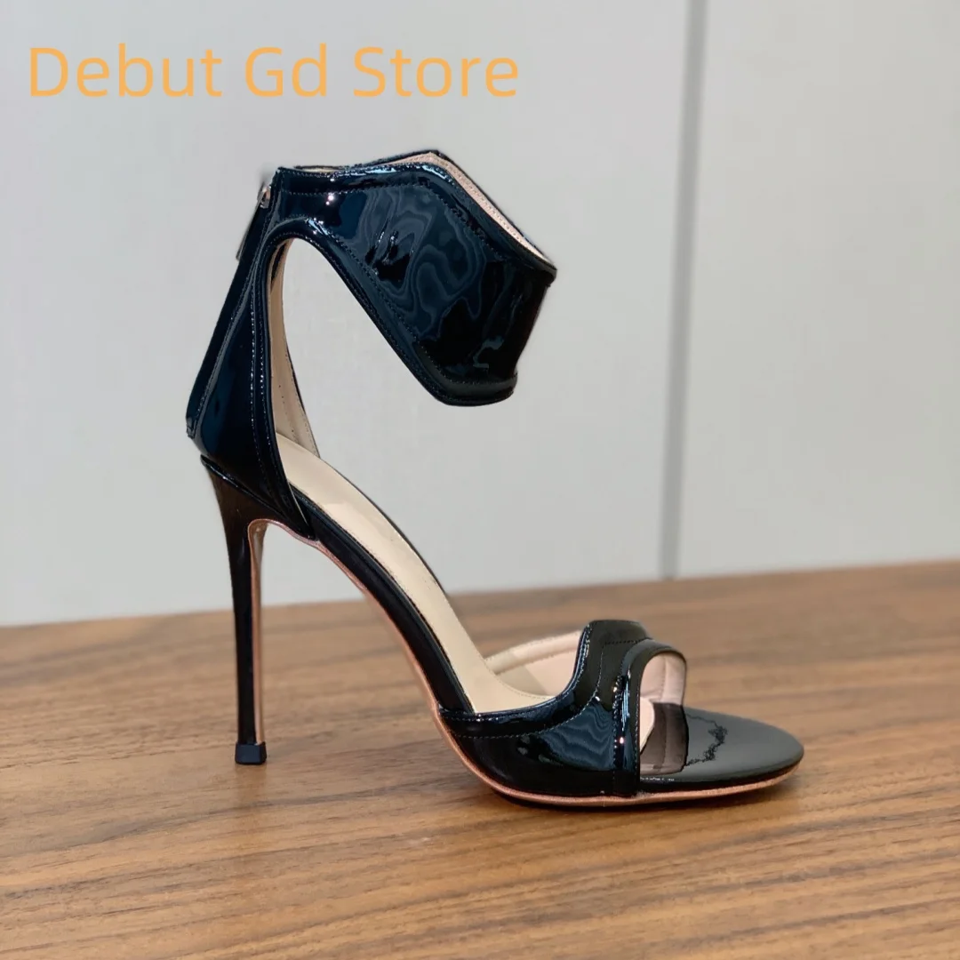 Top Quality 2024 New Fashion Versatile High Heels with Ankle Strap, Italian Quality Luxury Women's Simple and Elegant Sandals
Top Quality 2024 New Fashion Versatile High Heels with Ankle Strap, Italian Quality Luxury Women's Simple and Elegant Sandals