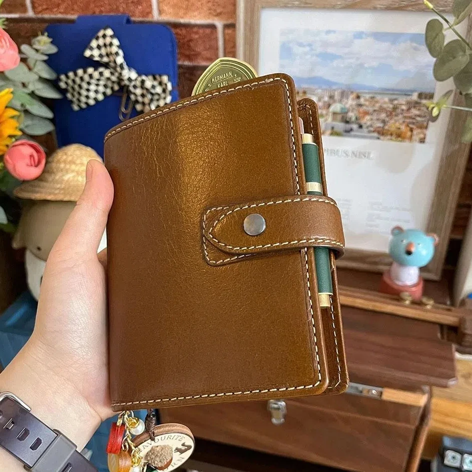 with 40 Sheets Inner Cover Binder Cover DIY Binder Brown/Black Loose Leaf Notebook 6 Hole Stationery File Folder Photocard
with 40 Sheets Inner Cover Binder Cover DIY Binder Brown/Black Loose Leaf Notebook 6 Hole Stationery File Folder Photocard