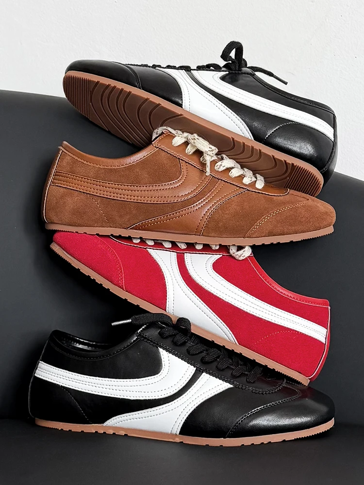 Flat Bot Dequn oes Casual Loers Brown Suede Commuter oes Versatile Retro Casual oes for Men And Women
Flat Bot Dequn oes Casual Loers Brown Suede Commuter oes Versatile Retro Casual oes for Men And Women