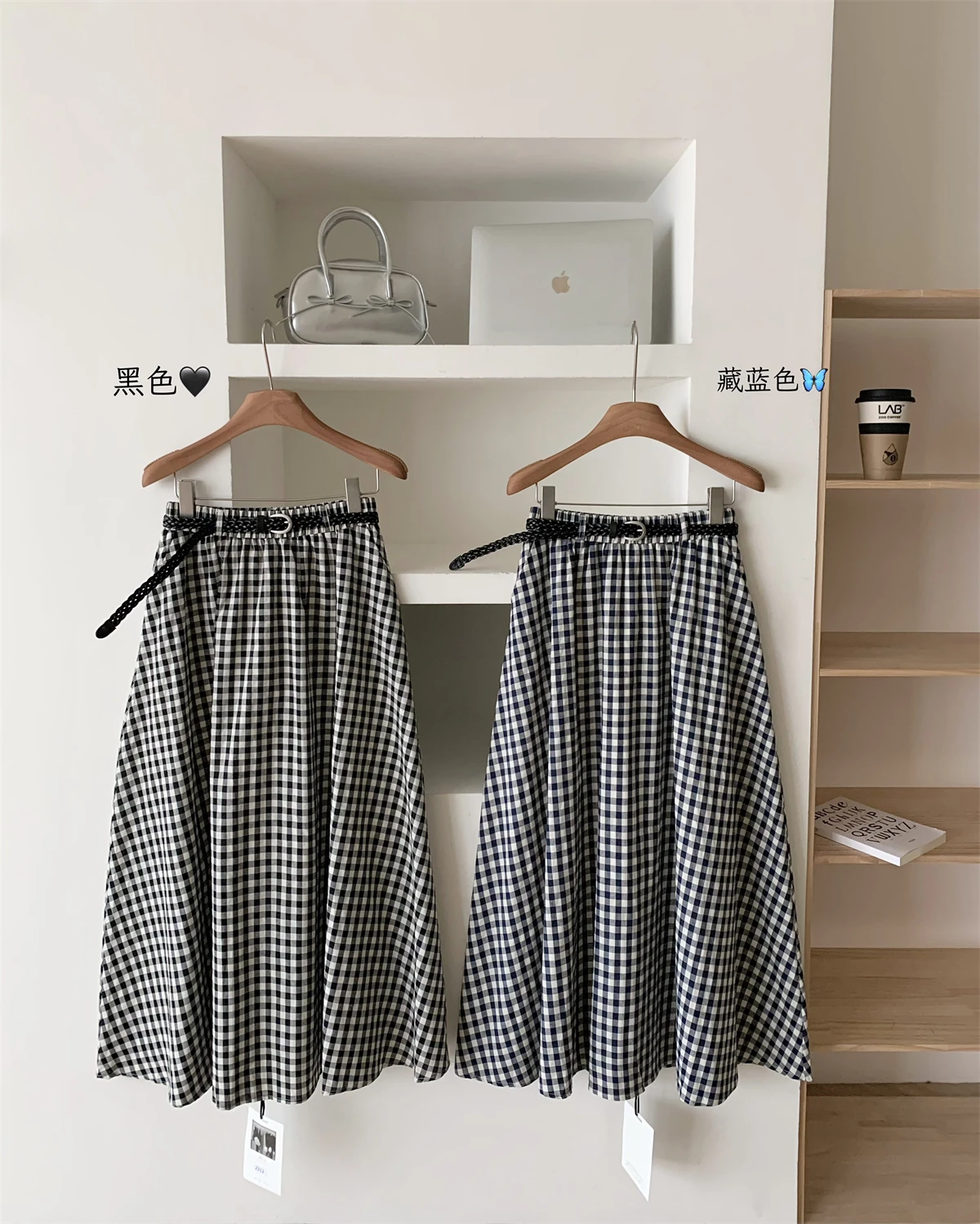 2025 Spring Summer Women Vintage 2000s Aesthetic Midi Preppy Plaid Skirt A-line Korean Fashion Mori Girl Classical Stylish New
2025 Spring Summer Women Vintage 2000s Aesthetic Midi Preppy Plaid Skirt A-line Korean Fashion Mori Girl Classical Stylish New