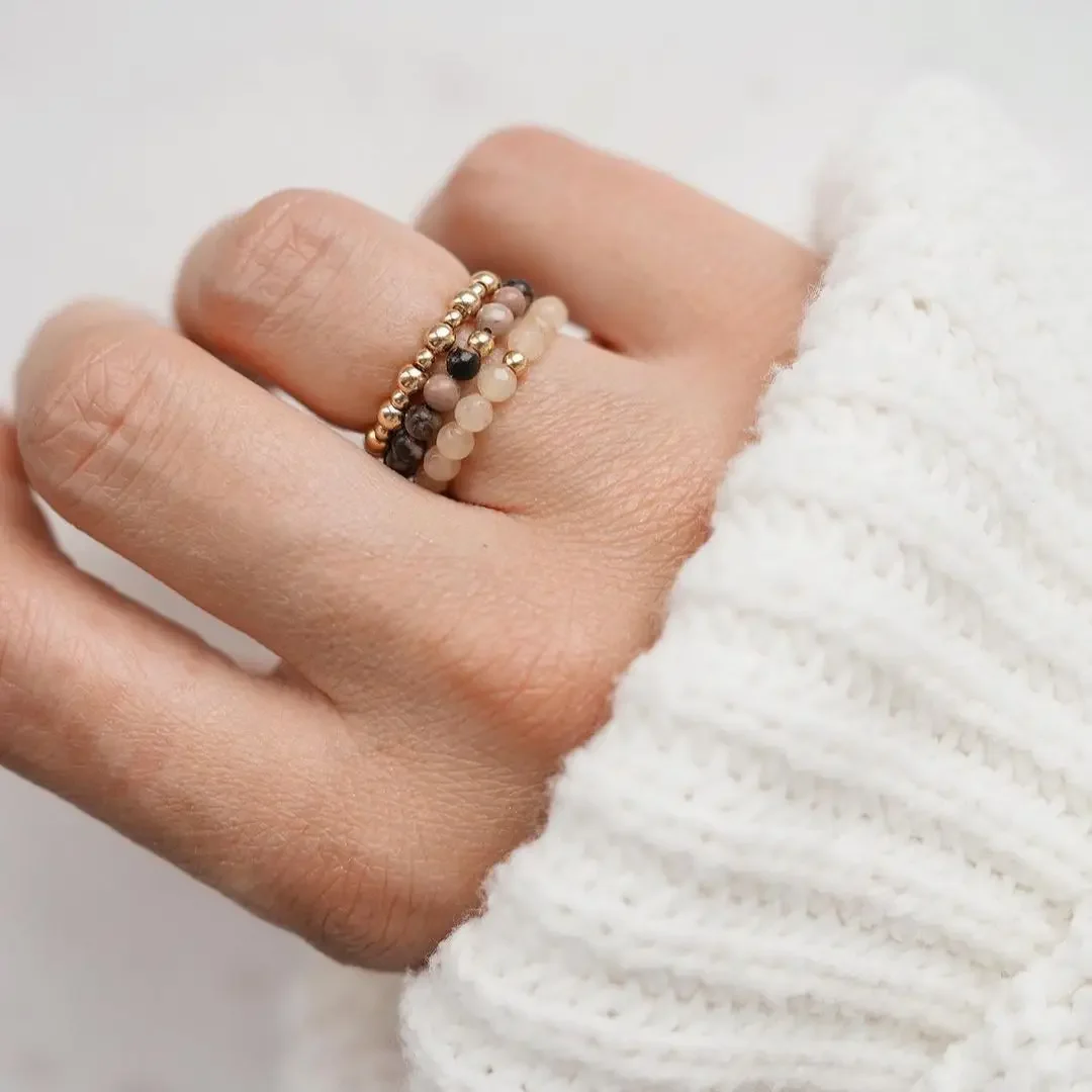 Simple Women's Natural Stone Stainless Steel Ring Set Adjustable elastic cord is suitable for wedding parties to wear jewelry gi
Simple Women's Natural Stone Stainless Steel Ring Set Adjustable elastic cord is suitable for wedding parties to wear jewelry gi