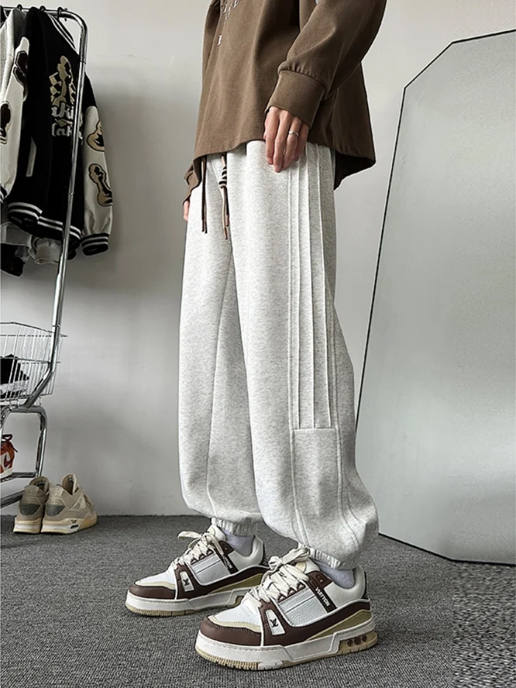 Мужские спортивные брюки в американском стиле, осенние новые свободные брюки, повседневные спортивные штаны Harlan, молодежные модные трендовые брендовые брюки
Мужские спортивные брюки в американском стиле, осенние новые свободные брюки, повседневные спортивные штаны Harlan, молодежные модные трендовые брендовые брюки
