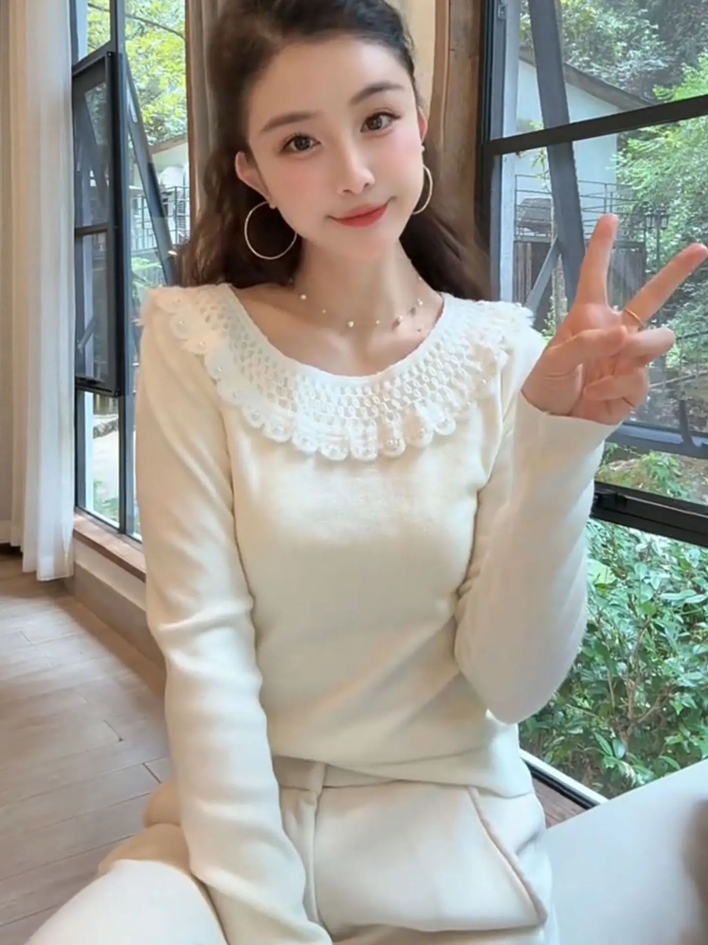 Fashionable Korean Style Pearl Collar Knit Sweater Women's 2025 New Design Youthful All-Match Long Sleeve Sweater
Fashionable Korean Style Pearl Collar Knit Sweater Women's 2025 New Design Youthful All-Match Long Sleeve Sweater