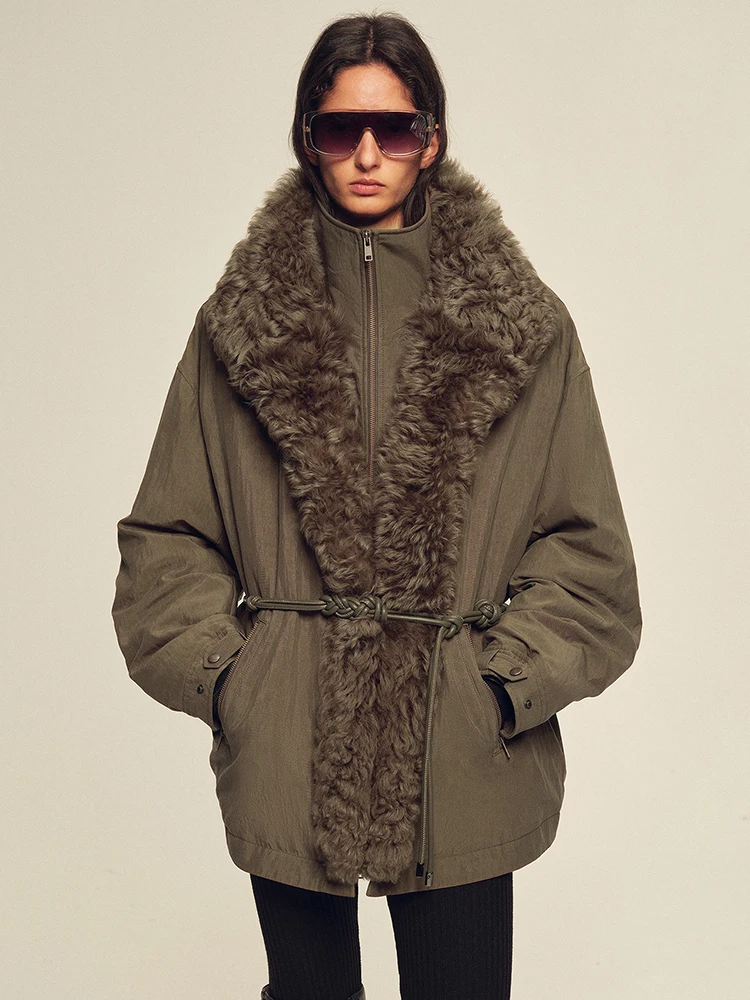 Natural Toscana Lamb Fur Collar Goose Down Jackets for Women 2026 New High-end Simple Stand Collar Loose Warm Winter Down Coat
Natural Toscana Lamb Fur Collar Goose Down Jackets for Women 2026 New High-end Simple Stand Collar Loose Warm Winter Down Coat