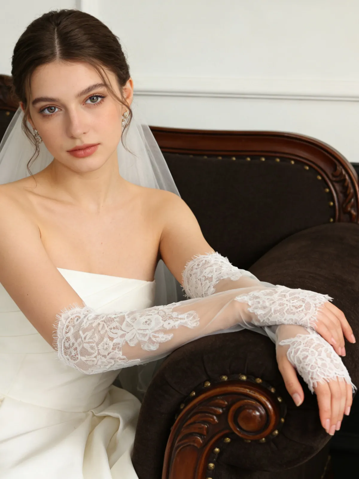 Fancy Lace Long Bridal Gloves Long Wedding Accessories
Fancy Lace Long Bridal Gloves Long Wedding Accessories