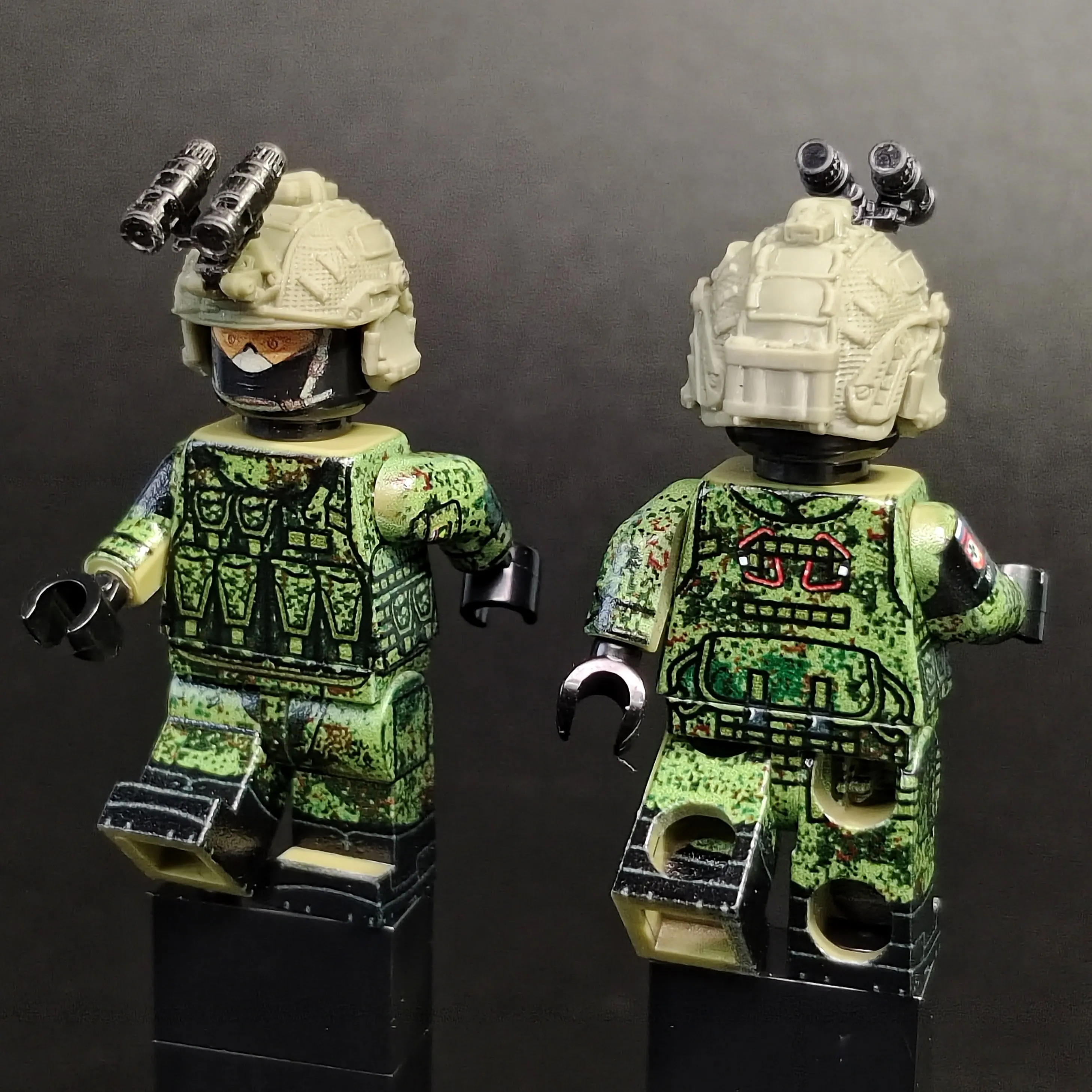 Russian Little Green Man EMR Camo 3D Printed Figure Military Police Soldier with Helmet NVG 6-Sided Printed Building Blocks
Russian Little Green Man EMR Camo 3D Printed Figure Military Police Soldier with Helmet NVG 6-Sided Printed Building Blocks