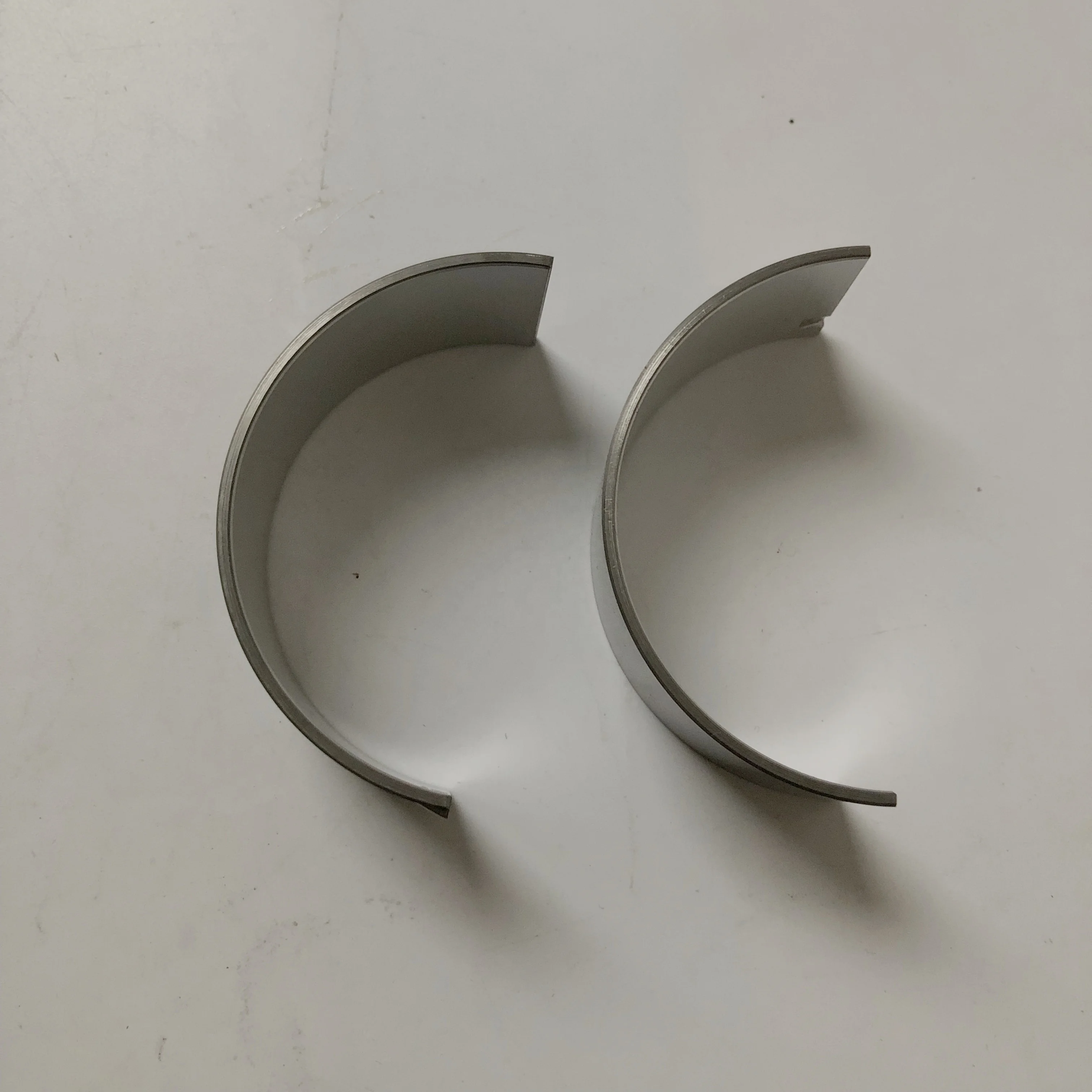 Original DCEC 6BT QSB6.7 Connecting Rod Bearing Set 3901170 3969562
Original DCEC 6BT QSB6.7 Connecting Rod Bearing Set 3901170 3969562