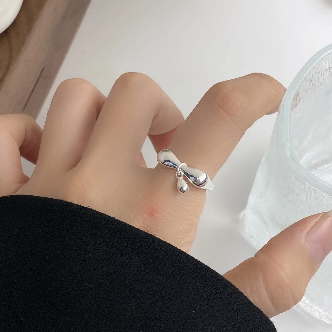 Женский серебряный галстук-бабочка 
Женский серебряный галстук-бабочка