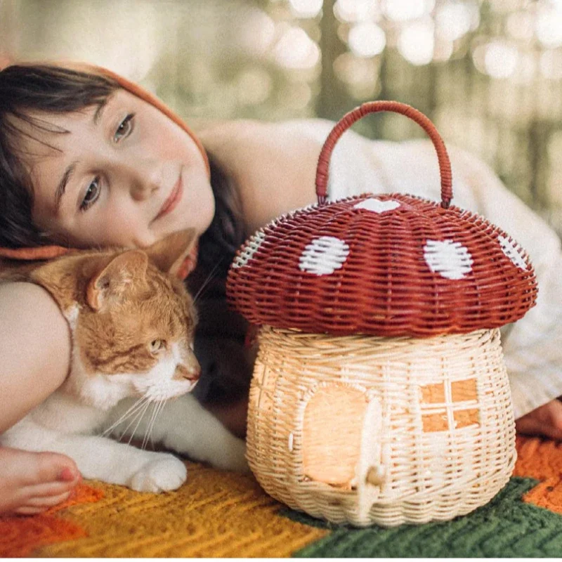 Rattan Mushroom-Shaped Storage Basket Nordic Style Photo Prop INS-Inspired Handheld Bag Fresh Home Décor Item
Rattan Mushroom-Shaped Storage Basket Nordic Style Photo Prop INS-Inspired Handheld Bag Fresh Home Décor Item