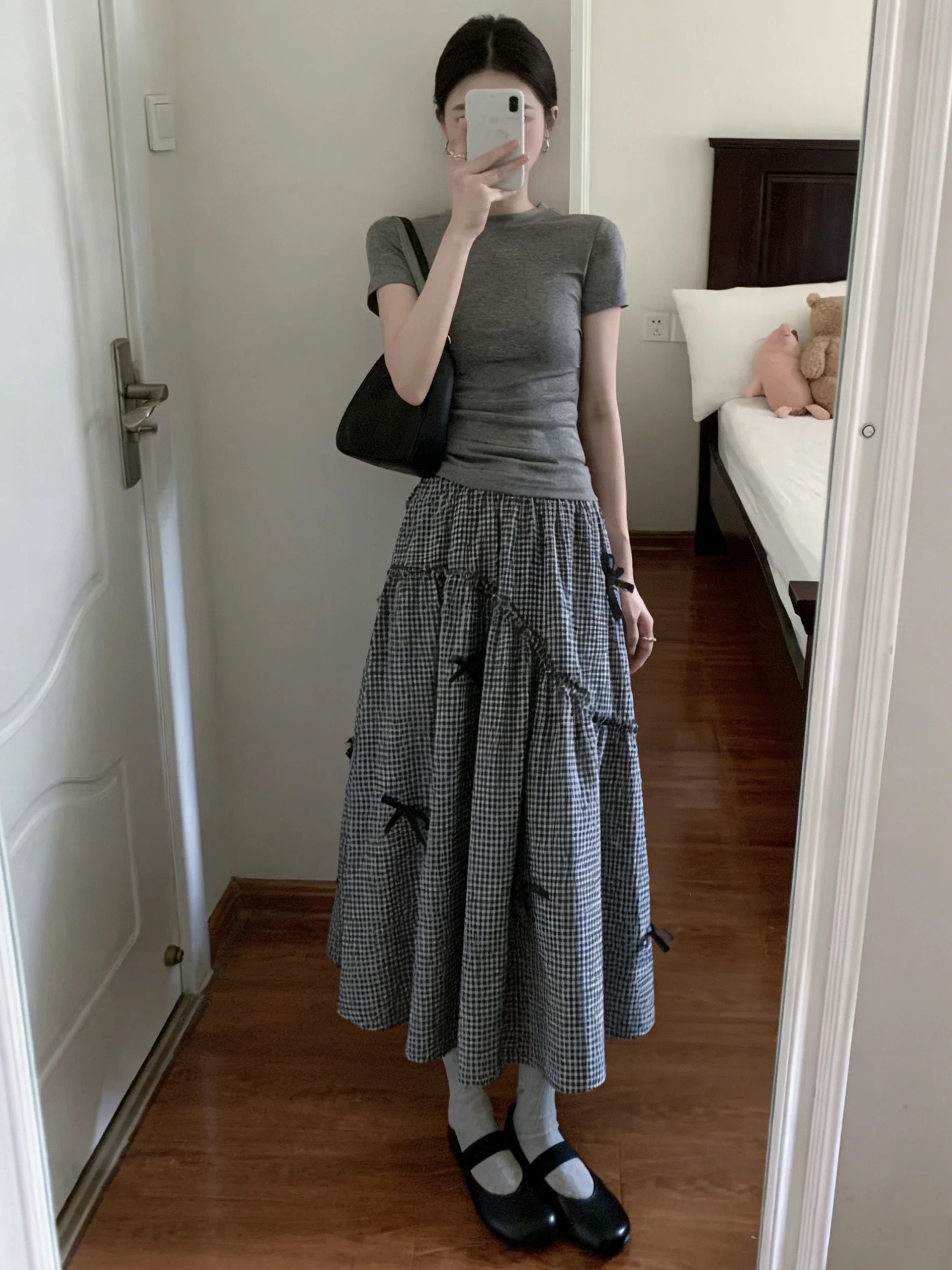 Summer Women's A-Line Skirt Cotton Linen Plaid Design with Knot Large Skirt High Waist Commuter Korean Style
Summer Women's A-Line Skirt Cotton Linen Plaid Design with Knot Large Skirt High Waist Commuter Korean Style
