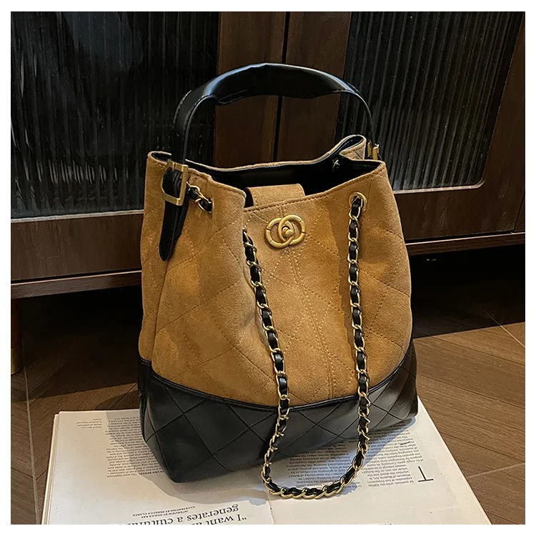 Women's Color-Block Bucket Bag 2026 New – Embroidered Thread Detail, Large Capacity Chain Crossbody & Top Handle, Trendy Versatile Commuter Shoulder Purse
Women's Color-Block Bucket Bag 2026 New – Embroidered Thread Detail, Large Capacity Chain Crossbody & Top Handle, Trendy Versatile Commuter Shoulder Purse