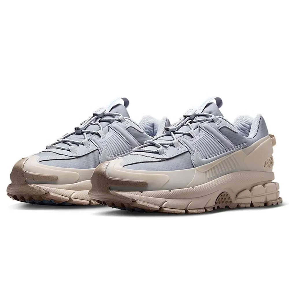 Nike ZOOM VOMERO ROAM Roam Comfortable, Water-Resistant, Durable Low-Top Casual Running Shoes Men's Gray Beige HJ4646-001
Nike ZOOM VOMERO ROAM Roam Comfortable, Water-Resistant, Durable Low-Top Casual Running Shoes Men's Gray Beige HJ4646-001