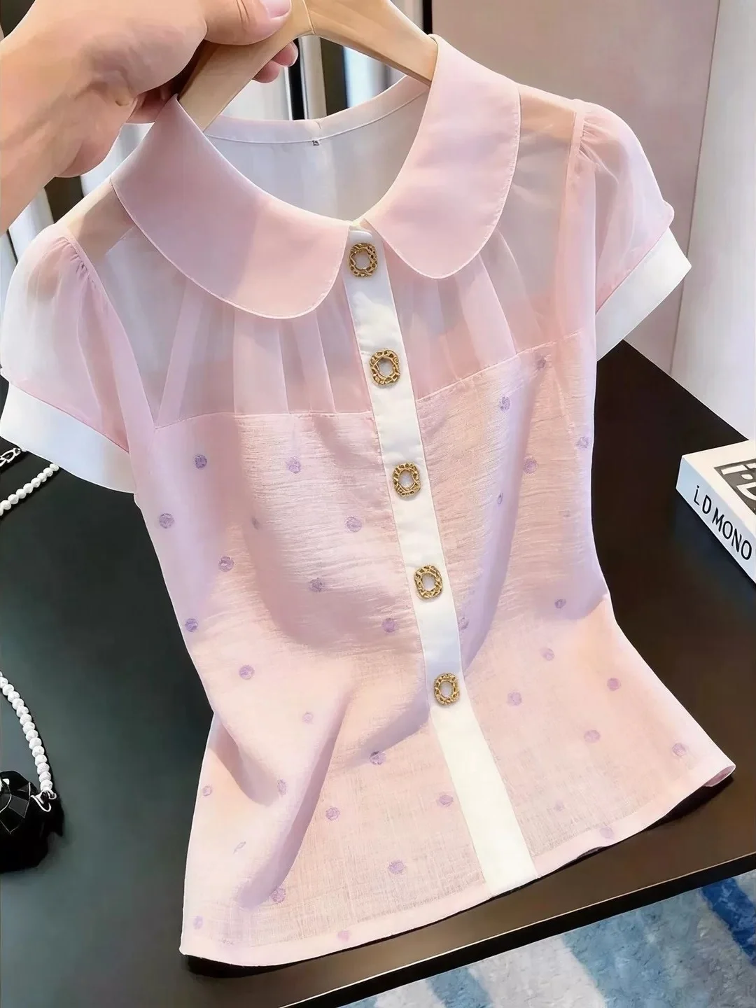 Sweet Korean Style Short Sleeve Shirt Stand Collar Unique Design Sensation Women's Top Commute Style Straight Tube Silken
Sweet Korean Style Short Sleeve Shirt Stand Collar Unique Design Sensation Women's Top Commute Style Straight Tube Silken