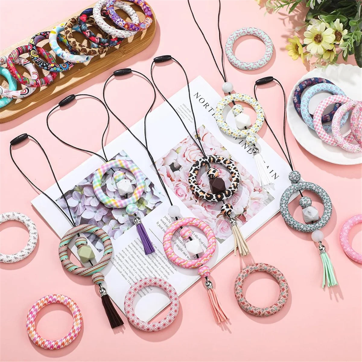 A32P_Silicone Beaded Ring 65mm Round Silicone Band with 2 Holes Beadable Focus Frame Silicone Pendant DIY Keychain
A32P_Silicone Beaded Ring 65mm Round Silicone Band with 2 Holes Beadable Focus Frame Silicone Pendant DIY Keychain