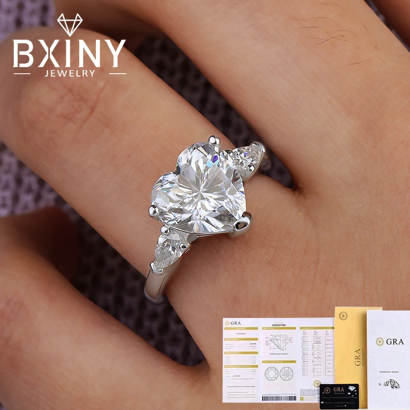 BXINY 1-4CT Heart Cut Moissanite Rings S925 Silver 18K Gold Plated Sparkling Three Stone For Women Wedding Band Jewelry with GRA
BXINY 1-4CT Heart Cut Moissanite Rings S925 Silver 18K Gold Plated Sparkling Three Stone For Women Wedding Band Jewelry with GRA