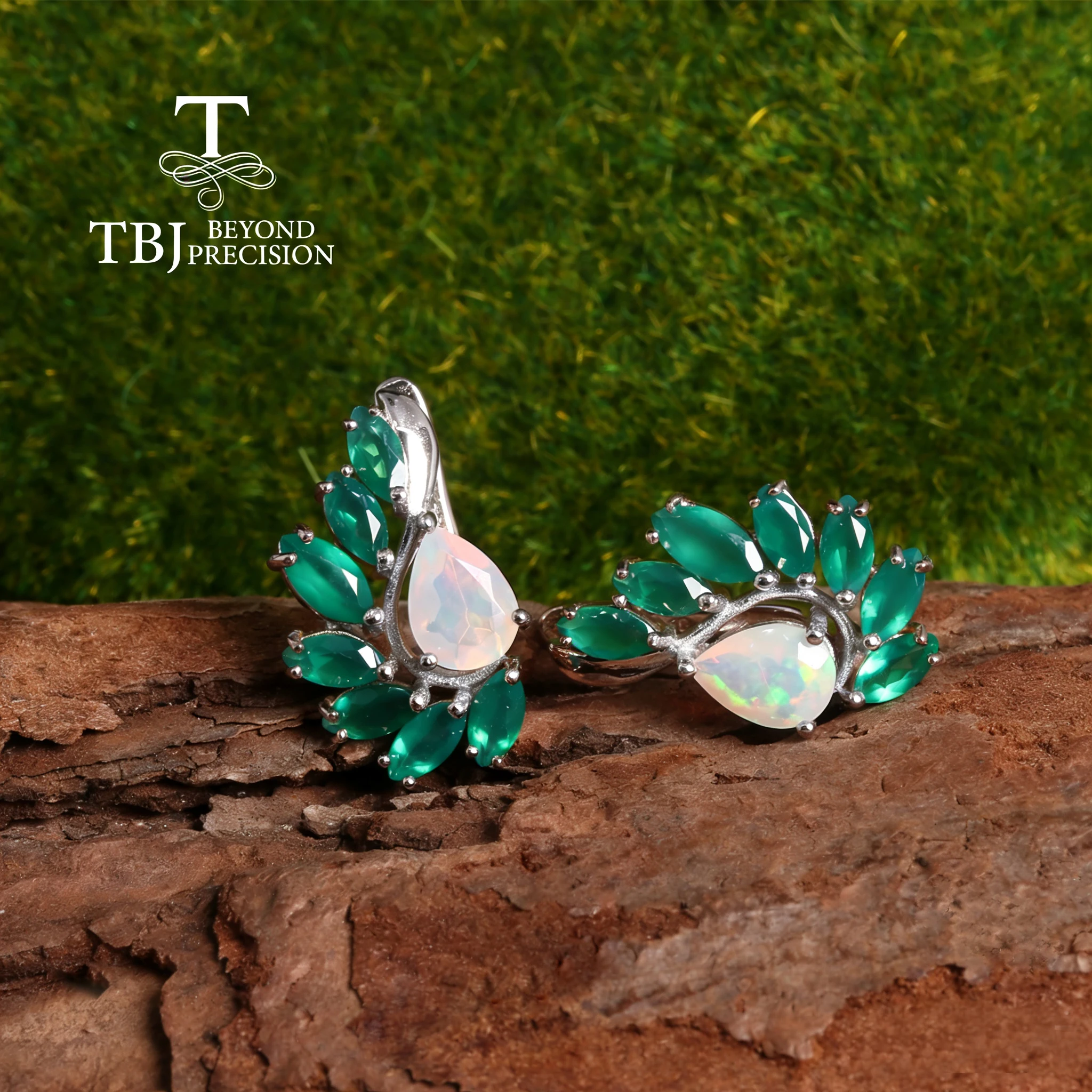 Delicate wing design Natural green agate with colorful Opal gemstone sterling silver earrings elegant and noble gift for women
Delicate wing design Natural green agate with colorful Opal gemstone sterling silver earrings elegant and noble gift for women