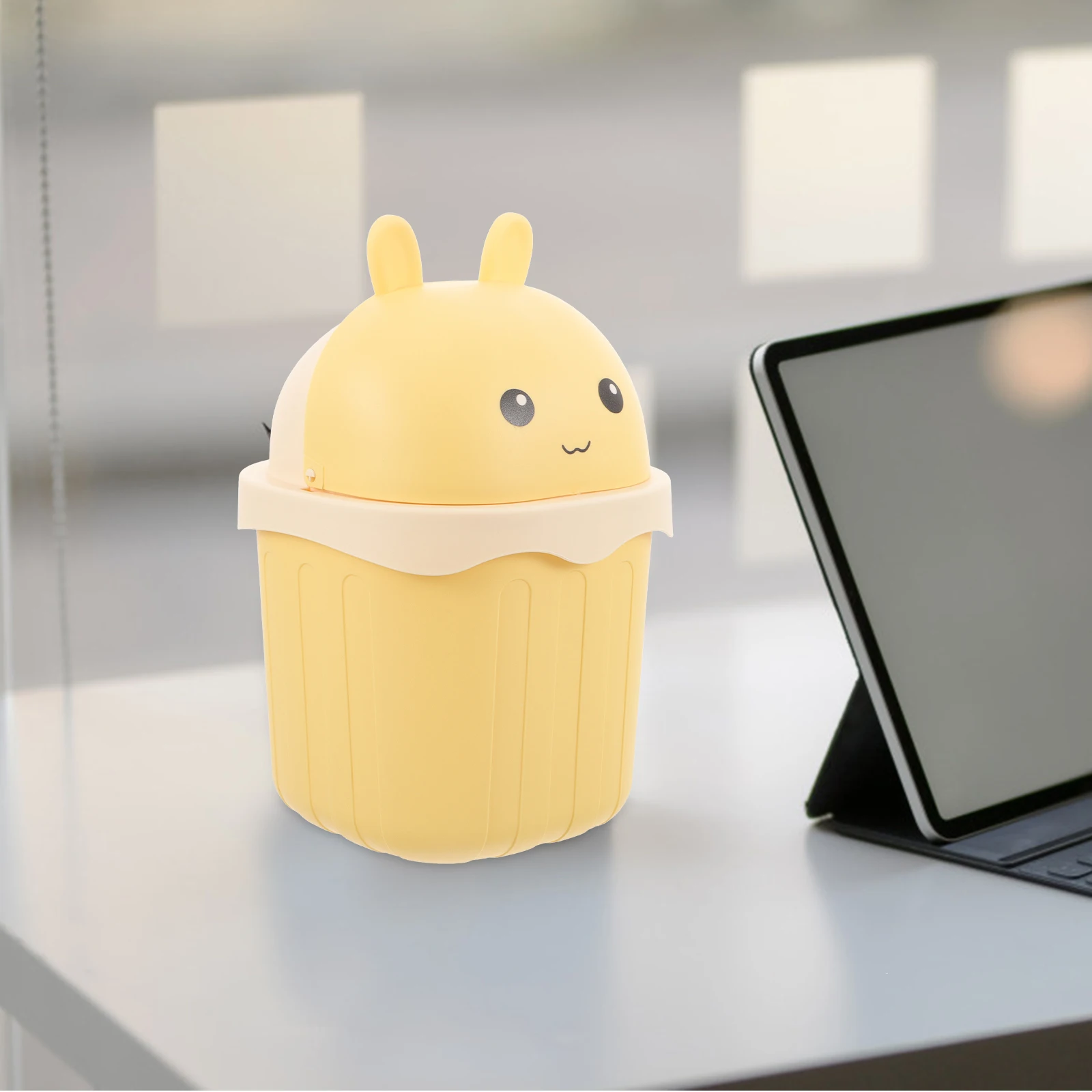 Mini Trash Can Desktop Yellow Rabbit Cute Small Waste Bin with Lid for Home Office Plastic Garbage Can Cartoon
Mini Trash Can Desktop Yellow Rabbit Cute Small Waste Bin with Lid for Home Office Plastic Garbage Can Cartoon