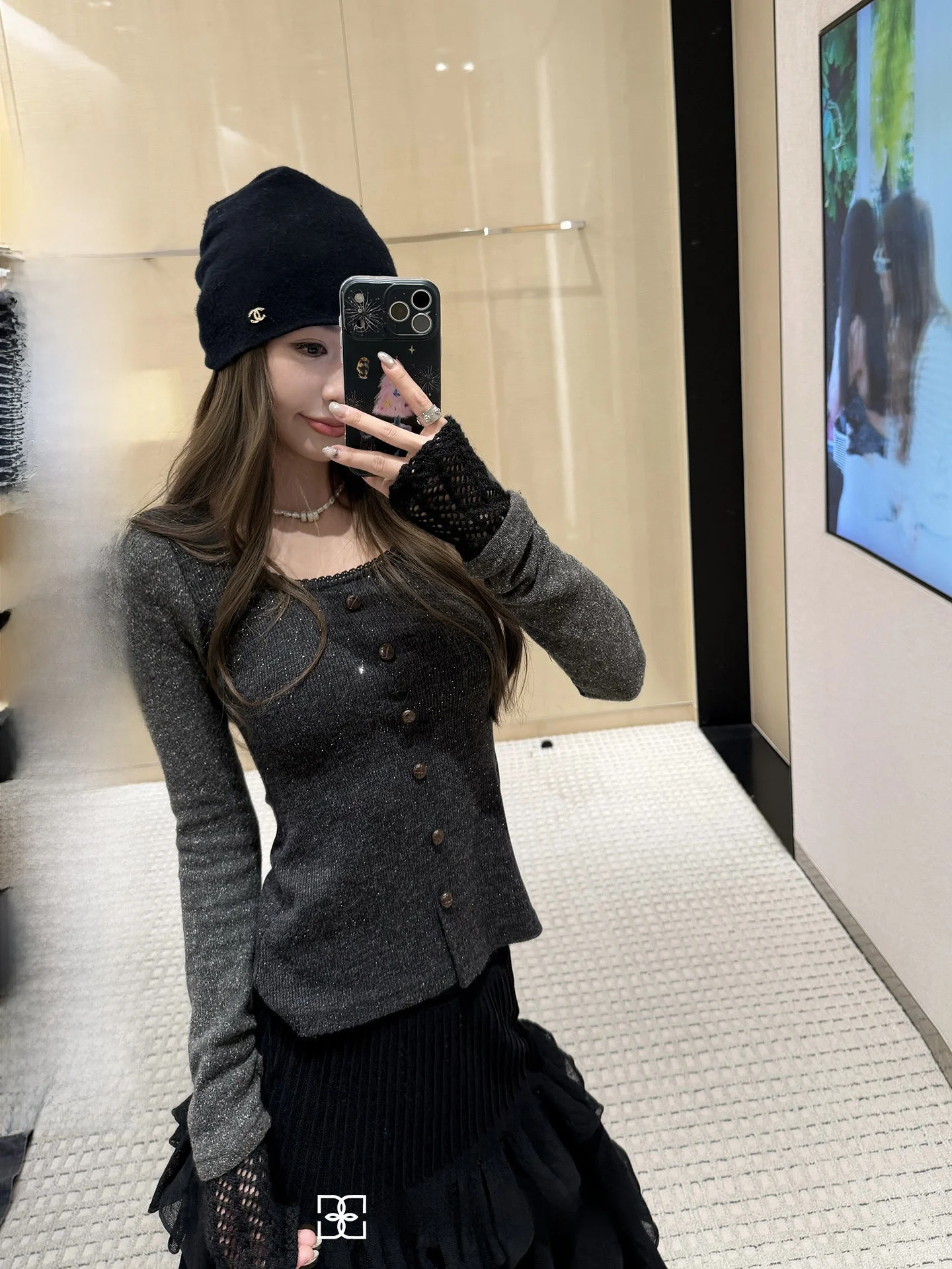 Obliviate Lace Knitted Top Women's Slim Fit Base Layer Long Sleeve Shiny Detail Inner Wear Vintage Style Fashionable
Obliviate Lace Knitted Top Women's Slim Fit Base Layer Long Sleeve Shiny Detail Inner Wear Vintage Style Fashionable