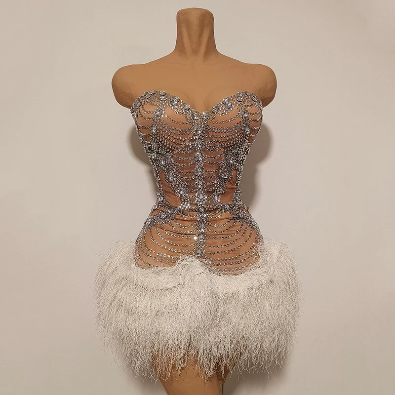 Glitter Rhinestone Stage Costume Women Sexy Off Shoulder Party Dresses Nightclub Bar Club Dress Singer Performance Outfit 5007
Glitter Rhinestone Stage Costume Women Sexy Off Shoulder Party Dresses Nightclub Bar Club Dress Singer Performance Outfit 5007