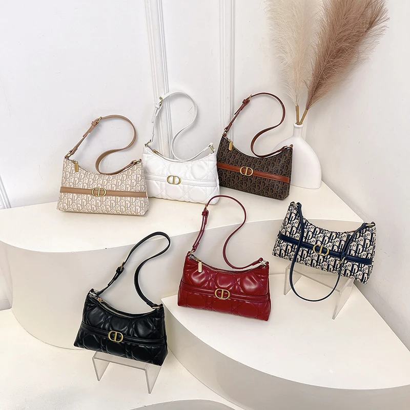 Luxury PU leather chain shoulder bag, simple and casual fashionable handbag, elegant women's zipper small square bag
Luxury PU leather chain shoulder bag, simple and casual fashionable handbag, elegant women's zipper small square bag